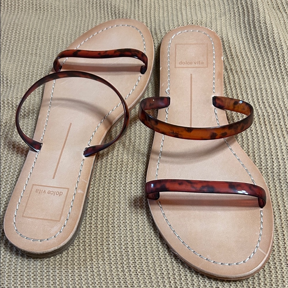 Dolce Vita Women's Brown Tortoise Sandals